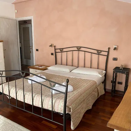 公寓 Il Casale Di Sere 萨尔纳诺